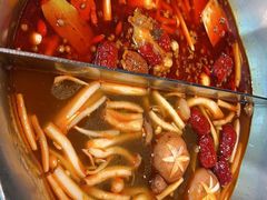 -湊湊火锅·茶憩(南京东路悦荟店)