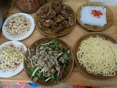 -一品红烧鸭特色川菜(三岔湖店)