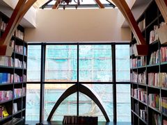 -钟书阁(松江泰晤士小镇店)