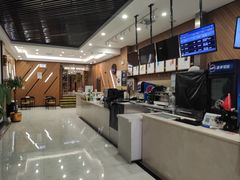 -大光明丽星VIP影城(昌里路杜比全景声店)