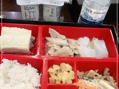 -上海星瀚奔驰4S店(红柳路店)