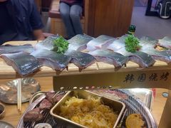 -青瓦餐厅·生鱼片·韩园烤肉(西塔店)