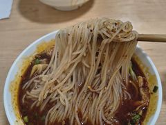 -易毛特色牛肉面(解放碑步行街店)