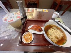 -百年老字号·观振兴蟹黄面·三虾面·苏式面(观前街富仁坊巷店)