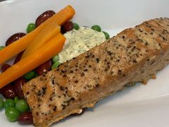 热熏三文鱼配刀豆色拉-宜家·瑞典风味餐厅(北京西红门店)