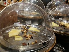 -圣丰索菲特·2 On 988 Café 自助餐厅