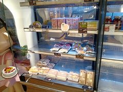 面包甜点陈列柜-波波's蛋糕店(于洪广场店)