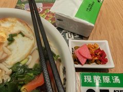 -蒙自源米线大王(花园城商场店)