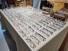 -肆兮眼镜·蔡司·徕卡战略合作店(大坪店)