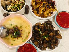 -浮何烤铺(桐梓林店)