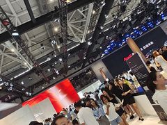-深圳锦龙奥迪4S店(前海店)