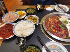 -沸炉重庆老火锅(军事博物馆店)