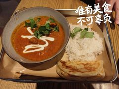 玛莎拉咖喱鸡肉配酥饼-Wagas沃歌斯(星荟中心店)