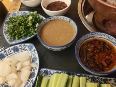 -磁器铜锅涮肉(交大东路店)
