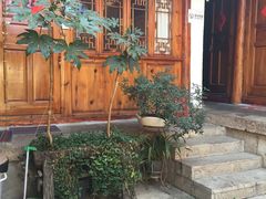-五花石之旅客栈