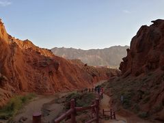 -天山神秘大峡谷