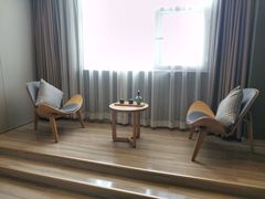 -西安大雁塔科技大学地铁站亚朵酒店