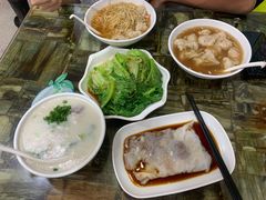 -燊意布拉肠云吞面(中山四路店)