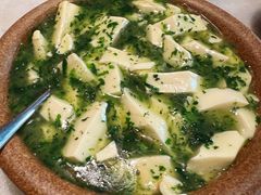 荠菜虾仁嫩豆腐-兰溪小馆(首经贸店)