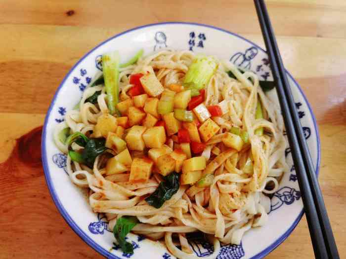 萧关床子面-"原本打算晚上不吃了,奈何这肚子不争气,只.