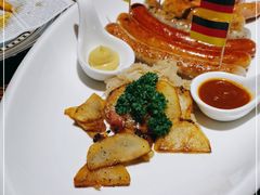 -1886德国汽车餐厅(外滩十六铺码头店)