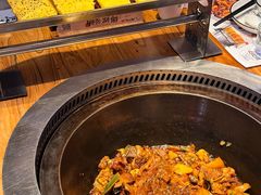 -山河屯铁锅炖·非遗东北菜(南山店)