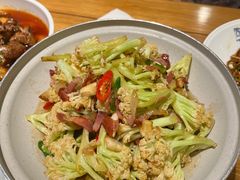 有机花菜炒腊肉-陶然居·重庆菜(解放碑店)