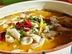 酸菜鲈鱼-YAFEE雅菲 川·湘·粤融合菜(魏公村店)