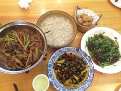 -乌镇那一年小院主题餐厅(甘泉西路店)