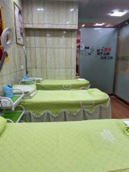 -苗医生专业祛痘·皮肤管理