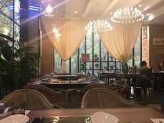 -樾餐厅泰式海鲜火锅(民歌湖店)