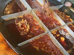 -岗上渣渣老火锅(两路口店)