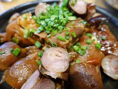 -头上红煨盐鸡·非遗院子餐厅