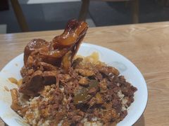 金牌卤猪脚-红猪卤肉饭(大西洋美食城店)