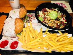 -The Habit Burger Grill 哈比特汉堡(复兴soho店)