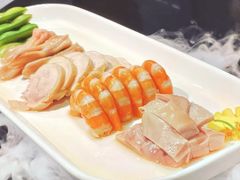-HOMES上海本帮菜(襄阳公园店)