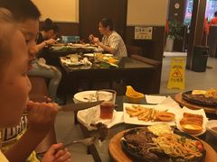 -豪客来牛排(人民东路店)