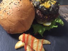 -HIGH FIVE哈福手工汉堡(桂林路店)