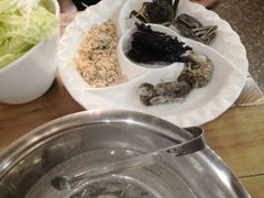 海鲜锅底-正宗乌拉满族炭火锅(四平店)