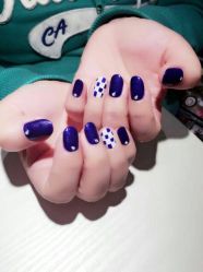 棋盘格-艾妃罗高科美肤美甲美睫健康管理