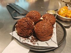 -W COLLECTIVE  DESSERT SHOP