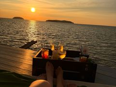 -Sunset Bar(丹绒亚路香格里拉店)