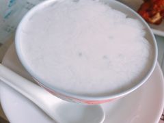 -俊丽双皮奶甜品店