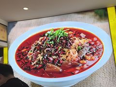 -川流不息·地道川菜·小龙虾(松东路店)