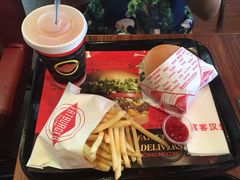 -FATBURGER 特富客汉堡(外交公寓店)