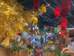 -老滇山寨•云南特色菜•地方菜•民族风情歌舞表演(金碧店)