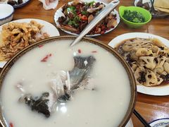-美顺香食府鱼头老店(雪野湖店)