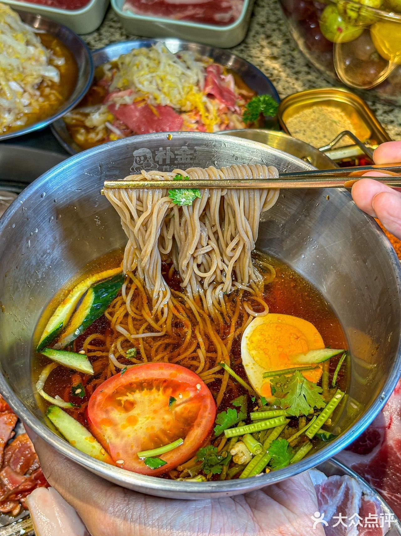 把3号线坐穿都要吃的一家韩式自助烤肉~~