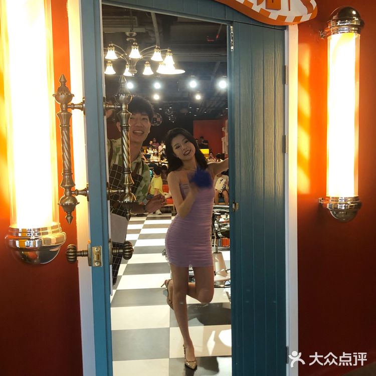 沉浸式的话剧，你试过了吗？