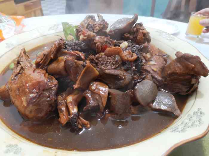 新坊老鹅no.1-"[环境]是朋友带过来的是农家小院的风格做.